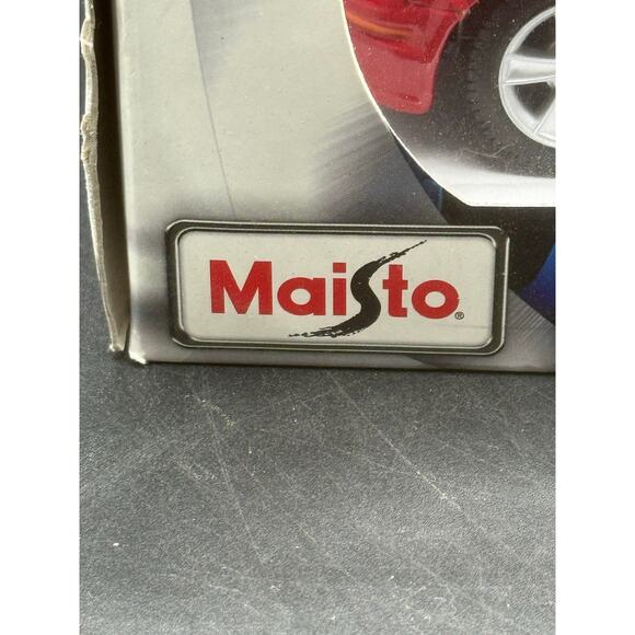 Maisto Ford Mustang GT 2006 Red 1:24 Diecast Model Car – (Model 31997) - Picture 3 of 8